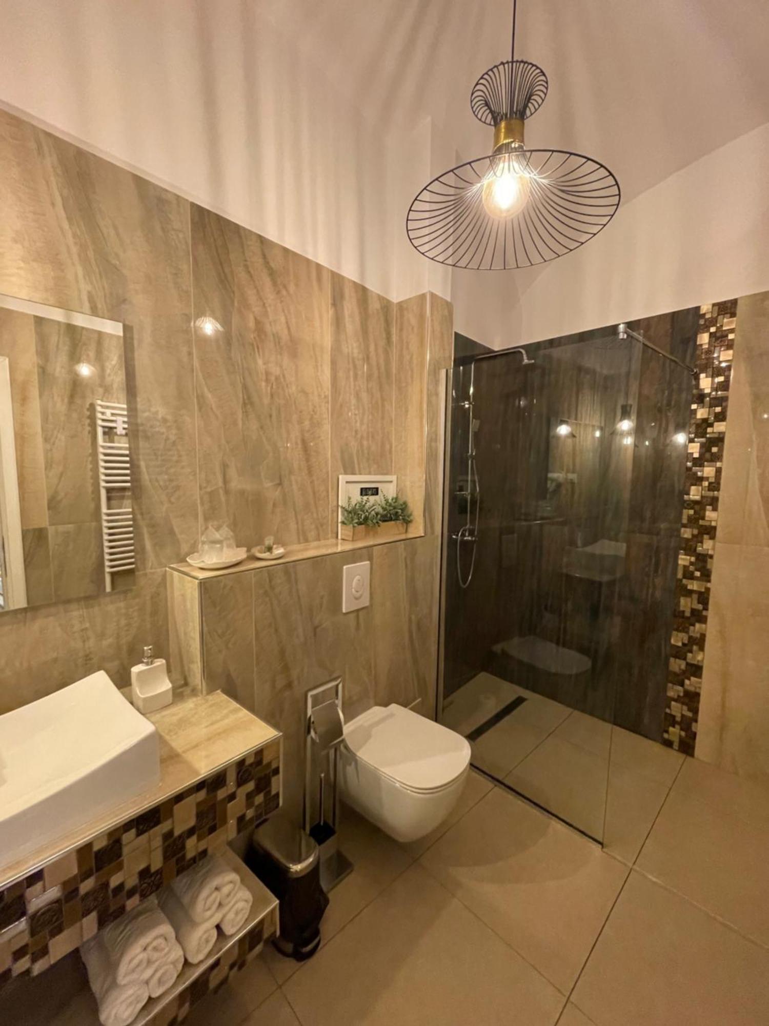 Casa Lais Apartment Brasov Ngoại thất bức ảnh