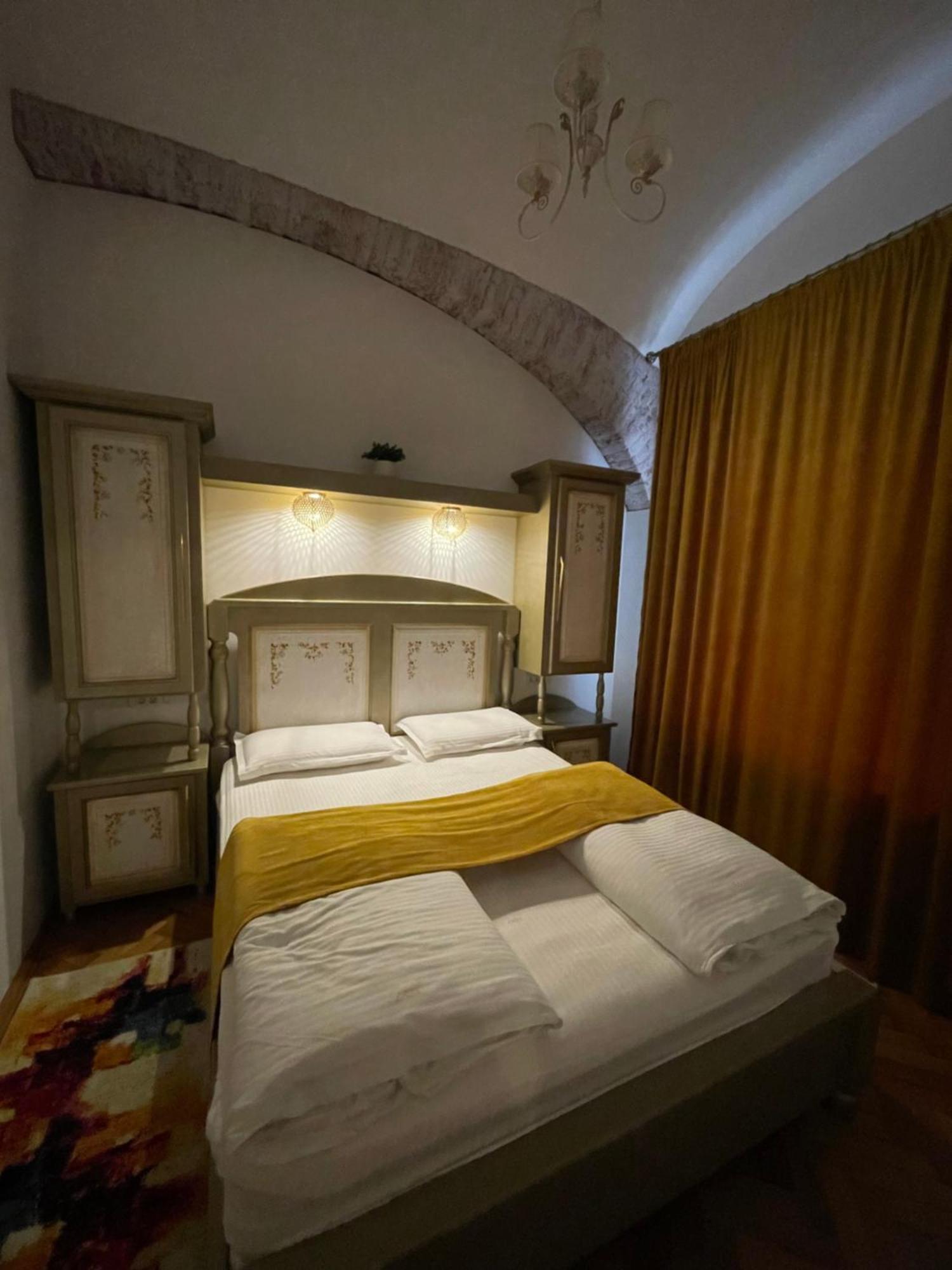 Casa Lais Apartment Brasov Ngoại thất bức ảnh